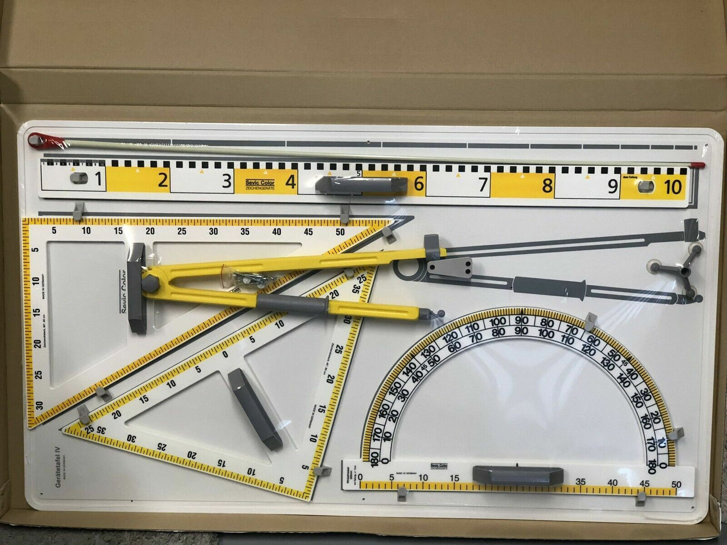 Tafel Zeichengeräte Gerätetafel Schule Lernen mit großem Zeichengeräte Geometrie